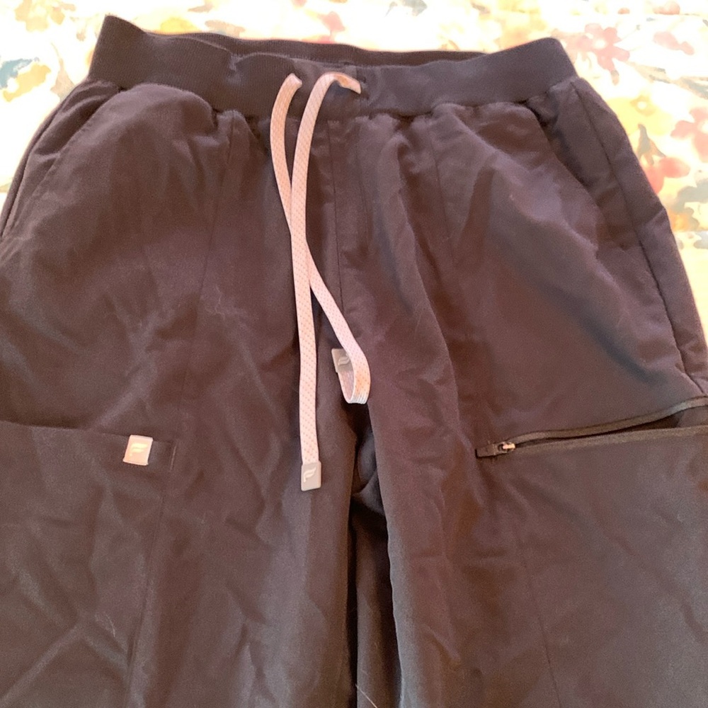 FABLETICS SCRUB PANTS